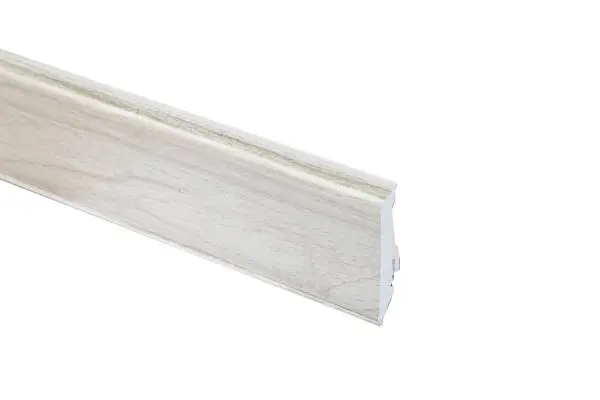 Плинтус из композита Neuhofer Holz K0210L 714458 (59х17х2400)